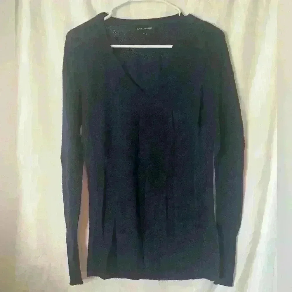 Banana Republic Blue Lace Stitch V-Neck Sweater